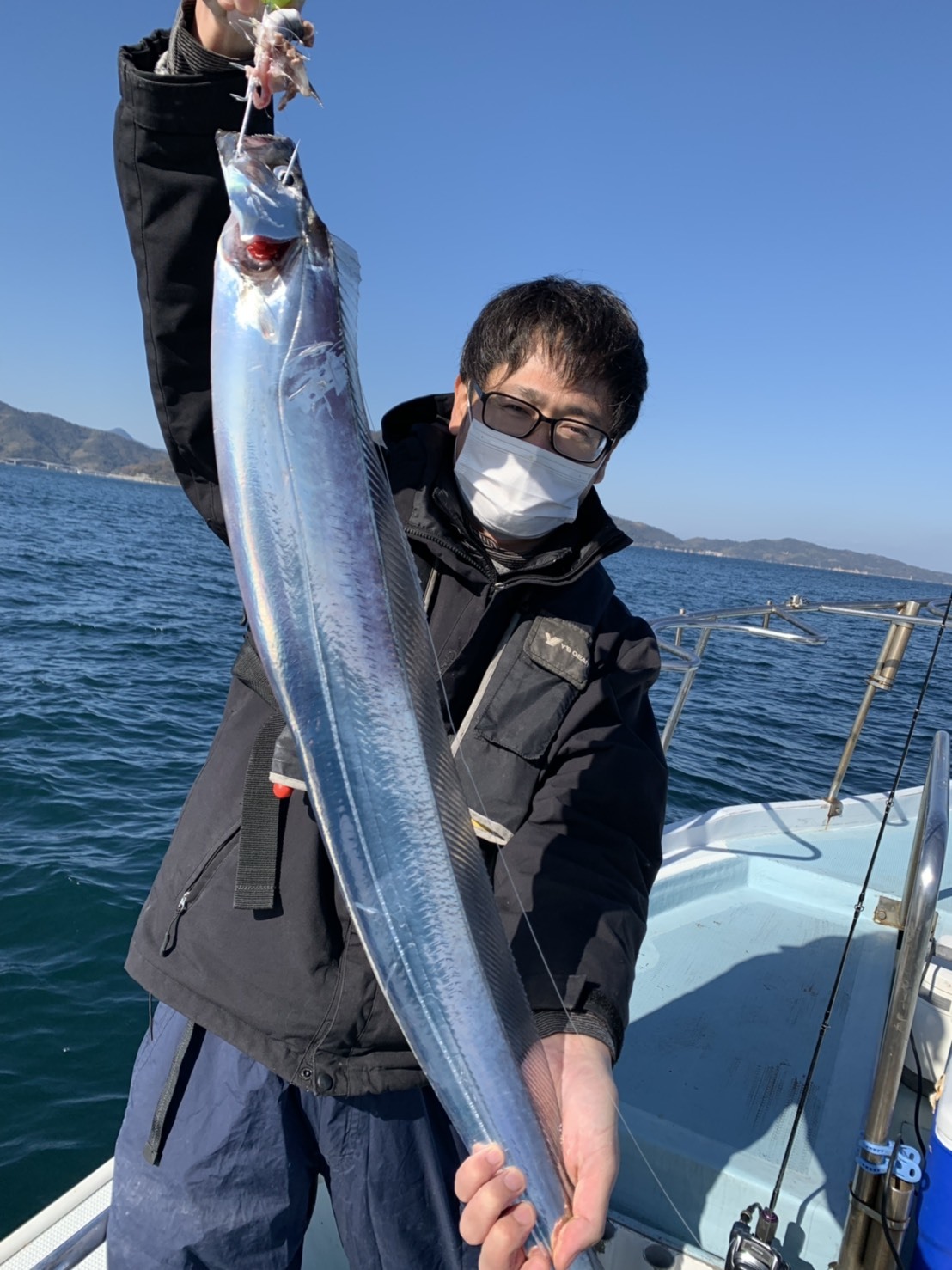 松山沖 タチウオ狙い で出船です O 愛媛 松山 伊予灘 高速遊漁船 Pilar 海人 本日の釣果