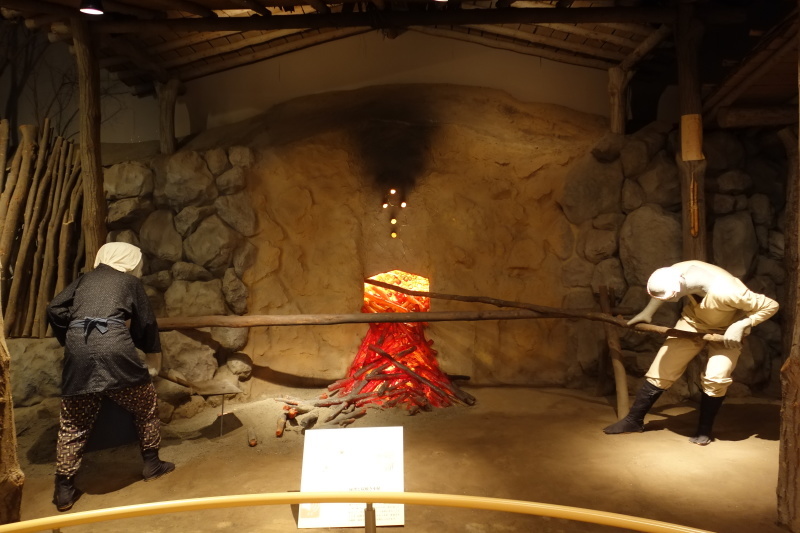 宮崎県総合博物館の炭焼き展示 日向の国の備長炭 奥井製炭所