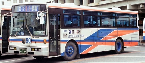 琉球バスの富士7E・7B　自社発注車_e0030537_22464719.jpg