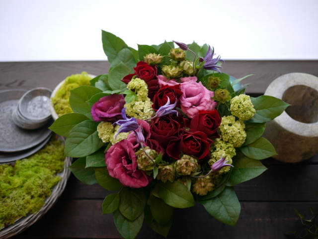 大お祖母様の100歳のお祝いにアレンジメント 12 06 札幌 花屋 Mell Flowers