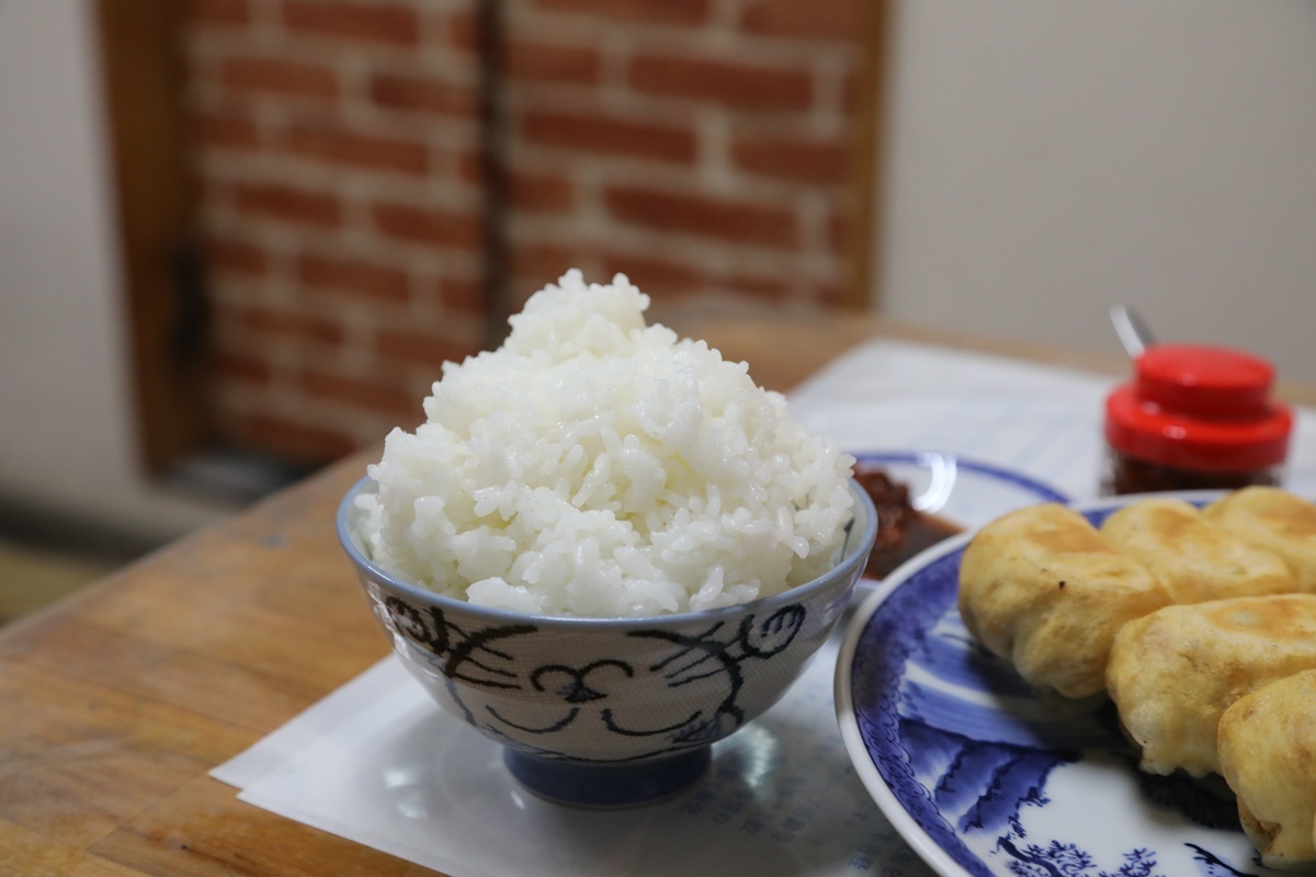 伊勢崎市 ホワイト餃子 伊勢崎店 焼き餃子 焼まんじゅうを食らう 伊勢崎市 ホワイト餃子 伊勢崎店 焼き餃子 焼まんじゅうを食らう