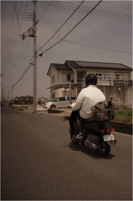 2203 カタストロフィー(2020年4月27日ズマロン35mmF3.5奈良帯解で広角美を発揮し)多事多難_b0226423_22434231.jpg