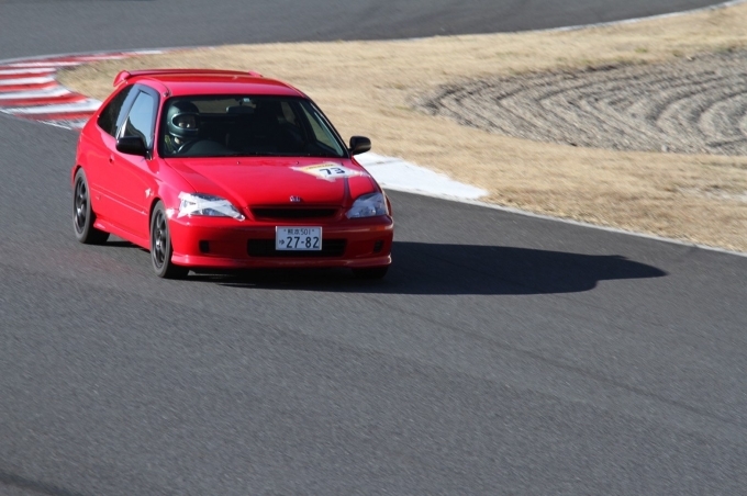 私的ブログ…サーキットは難しい…編^_^_d0132688_18382265.jpg