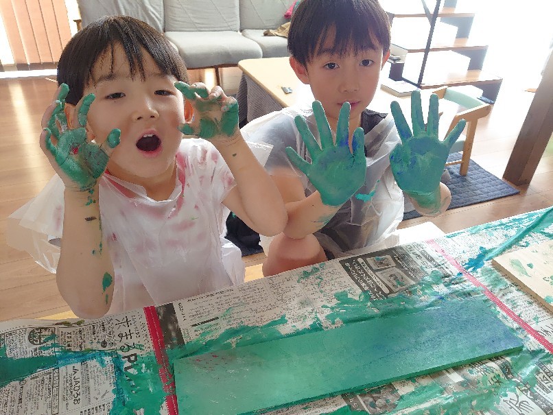 片づけ楽チン おうちで絵の具遊び 暮らしのヒラメキ 片づけ楽チン おうちで絵の具遊び 暮らしのヒラメキ