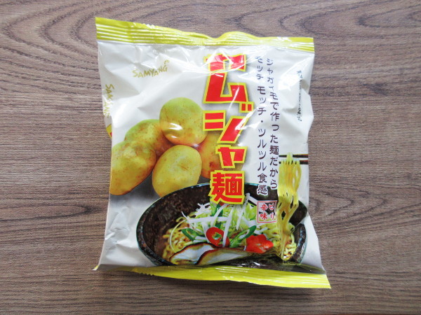 【三養】カムジャ麺_c0152767_09053177.jpg