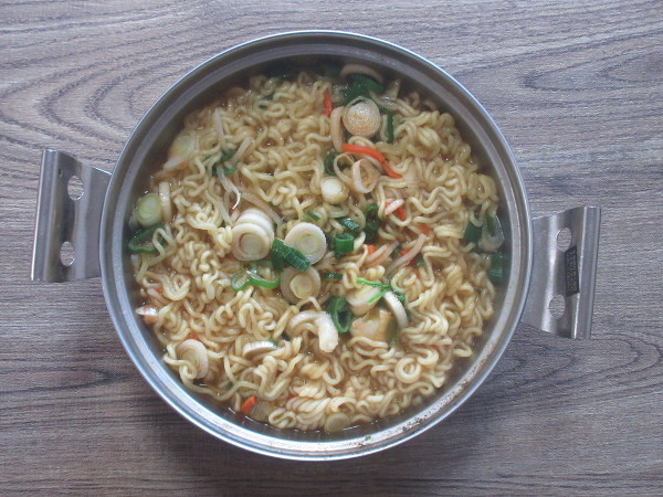 【三養】カムジャ麺_c0152767_09094280.jpg