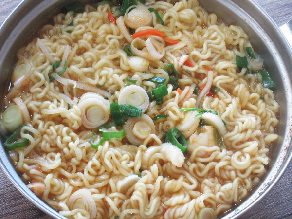 【三養】カムジャ麺_c0152767_09112875.jpg
