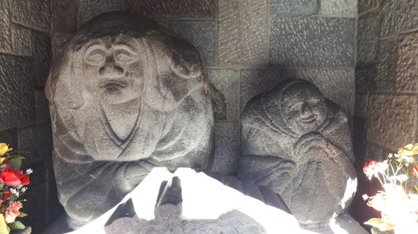 【追いはぎ】あなたも必ず奪われる!死装束を奪う奪衣婆!!【地獄】_b0116271_22561602.jpg