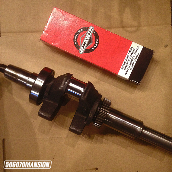 BRIGGS & STRATTON #255427 11馬力汎用エンジン エンジンブロー