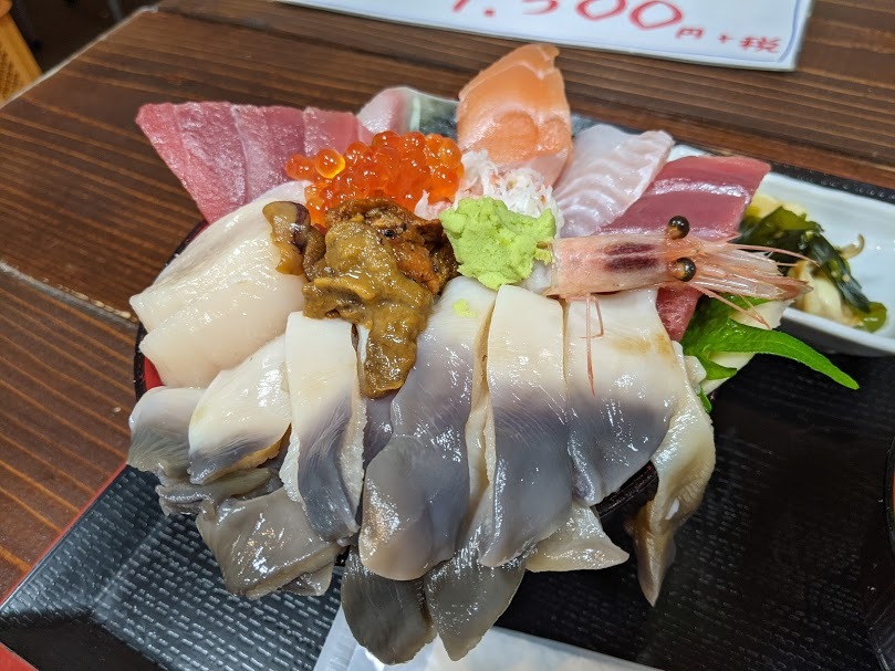 ゴージャス海鮮丼 ホッキ 海鮮 どんどんど ん 魚金食堂 苫小牧市汐見町1 eihoのブログ2 ゴージャス海鮮丼 ホッキ 海鮮 どんどんど ん 魚金食堂 苫小牧市汐見町1 eihoのブログ2