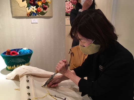 デンマーク発祥の刺繍ダネラの魅力_a0131787_23302544.jpg