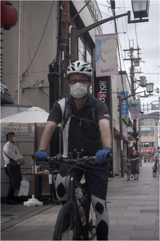2204 包容感(2020年5月8日エルマー50mmF3.5奈良町をやんわりと包み込み)_b0226423_21424503.jpg