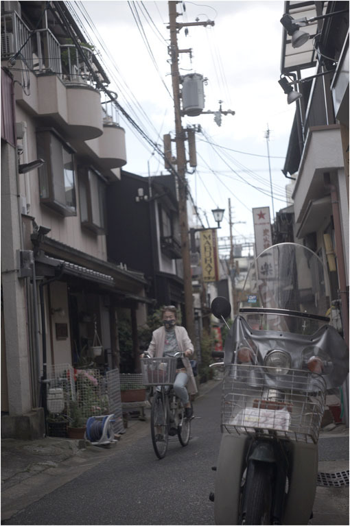 2204 包容感(2020年5月8日エルマー50mmF3.5奈良町をやんわりと包み込み)_b0226423_21451068.jpg