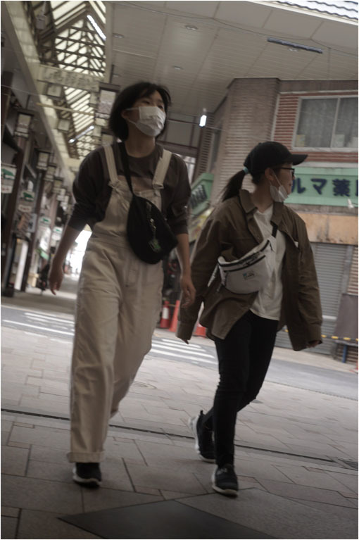 2204 包容感(2020年5月8日エルマー50mmF3.5奈良町をやんわりと包み込み)_b0226423_21484014.jpg