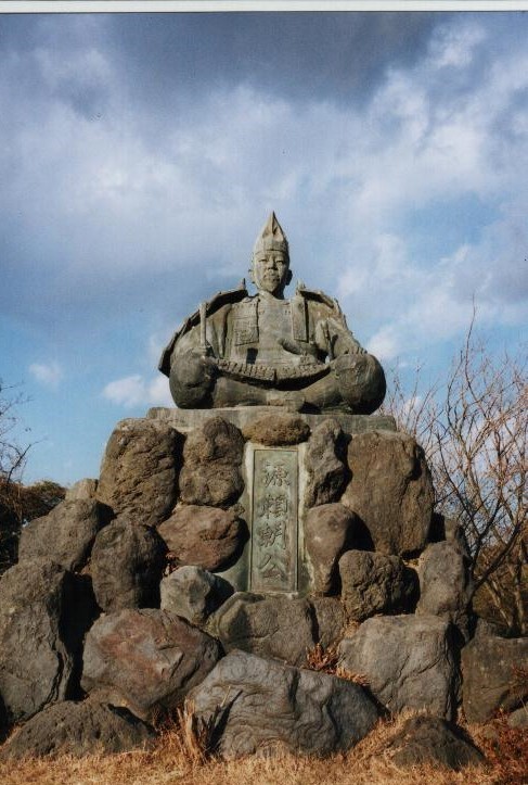 【源氏】頼朝!頼朝!頼朝!【鎌倉時代】いろいろな史跡_b0116271_23551981.jpg