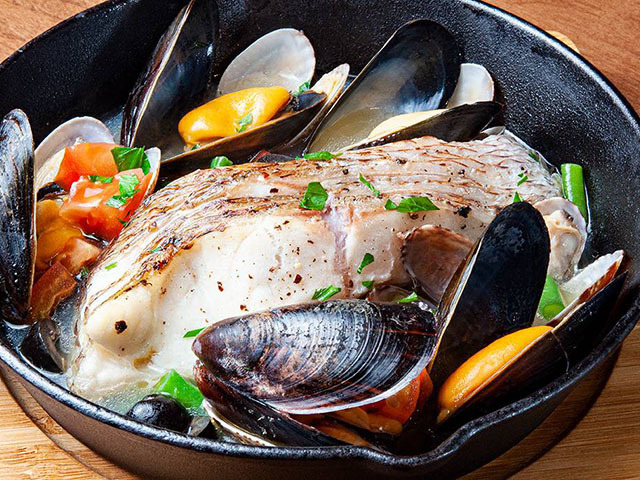 神戸市垂水区陸ノ町|イタリアン&バー「CUCINA LOCALE」さん 2020年12月4日オープン!_a0129705_03332417.jpg