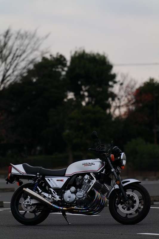 Katachi HONDA CBX 空冷6気筒_f0050534_08100644.jpg