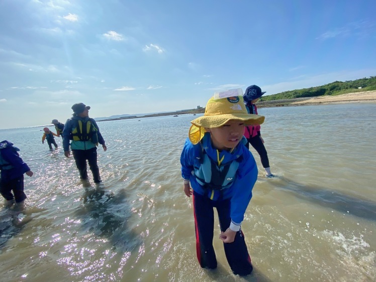 ネコクラブC-08◆冬の野遊びと海遊びキャンプ〔2日目〕12月、今年最後のガッツリ海遊び。丸一日、中城村の海で、SUPを満喫しました。それにしてもいい天気だった〜!_d0363878_20581845.jpg