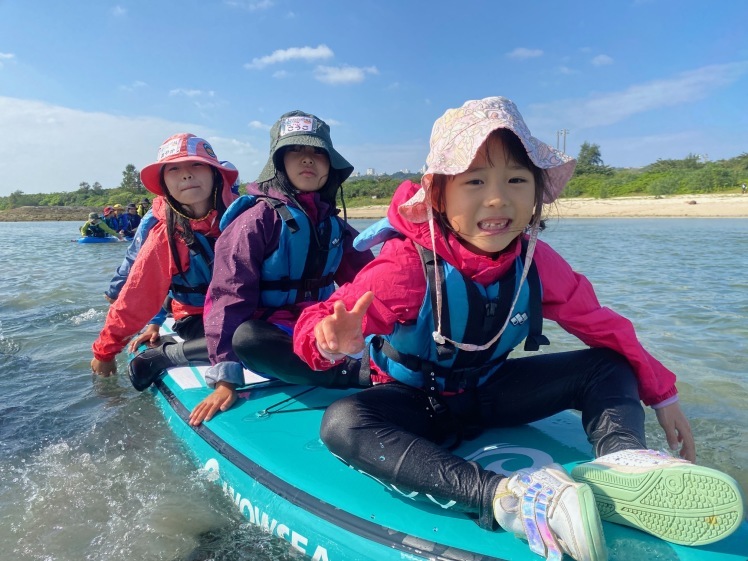ネコクラブC-08◆冬の野遊びと海遊びキャンプ〔2日目〕12月、今年最後のガッツリ海遊び。丸一日、中城村の海で、SUPを満喫しました。それにしてもいい天気だった〜!_d0363878_20581905.jpg