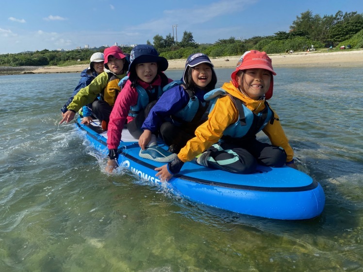 ネコクラブC-08◆冬の野遊びと海遊びキャンプ〔2日目〕12月、今年最後のガッツリ海遊び。丸一日、中城村の海で、SUPを満喫しました。それにしてもいい天気だった〜!_d0363878_20582081.jpg