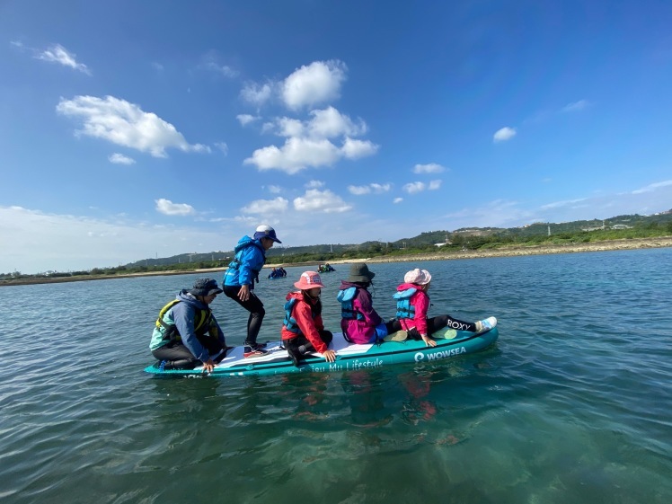 ネコクラブC-08◆冬の野遊びと海遊びキャンプ〔2日目〕12月、今年最後のガッツリ海遊び。丸一日、中城村の海で、SUPを満喫しました。それにしてもいい天気だった〜!_d0363878_20585252.jpg