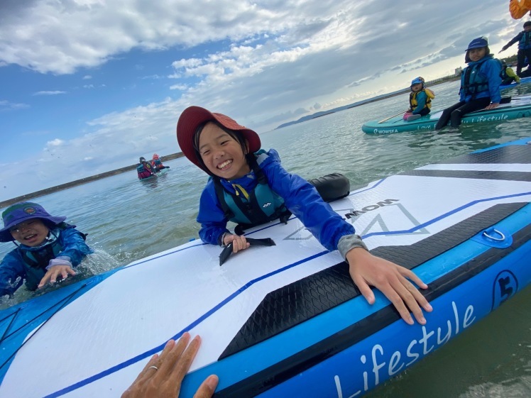 ネコクラブC-08◆冬の野遊びと海遊びキャンプ〔2日目〕12月、今年最後のガッツリ海遊び。丸一日、中城村の海で、SUPを満喫しました。それにしてもいい天気だった〜!_d0363878_21014862.jpg