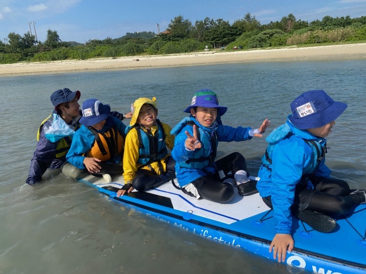 ネコクラブC-08◆冬の野遊びと海遊びキャンプ〔2日目〕12月、今年最後のガッツリ海遊び。丸一日、中城村の海で、SUPを満喫しました。それにしてもいい天気だった〜!_d0363878_21045943.jpg