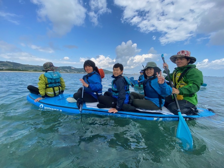 ネコクラブC-08◆冬の野遊びと海遊びキャンプ〔2日目〕12月、今年最後のガッツリ海遊び。丸一日、中城村の海で、SUPを満喫しました。それにしてもいい天気だった〜!_d0363878_21054651.jpg
