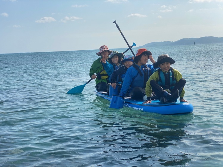 ネコクラブC-08◆冬の野遊びと海遊びキャンプ〔2日目〕12月、今年最後のガッツリ海遊び。丸一日、中城村の海で、SUPを満喫しました。それにしてもいい天気だった〜!_d0363878_21063875.jpg