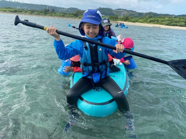 ネコクラブC-08◆冬の野遊びと海遊びキャンプ〔2日目〕12月、今年最後のガッツリ海遊び。丸一日、中城村の海で、SUPを満喫しました。それにしてもいい天気だった〜!_d0363878_21063967.jpg