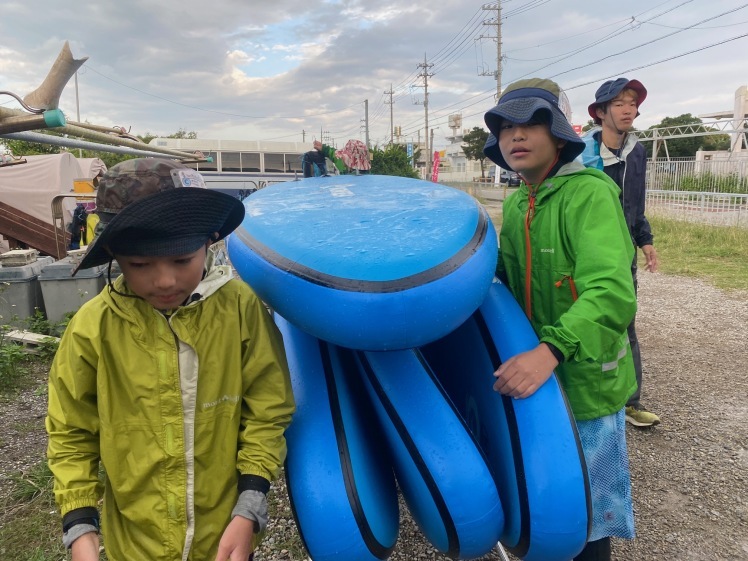 ネコクラブC-08◆冬の野遊びと海遊びキャンプ〔2日目〕12月、今年最後のガッツリ海遊び。丸一日、中城村の海で、SUPを満喫しました。それにしてもいい天気だった〜!_d0363878_21072094.jpg