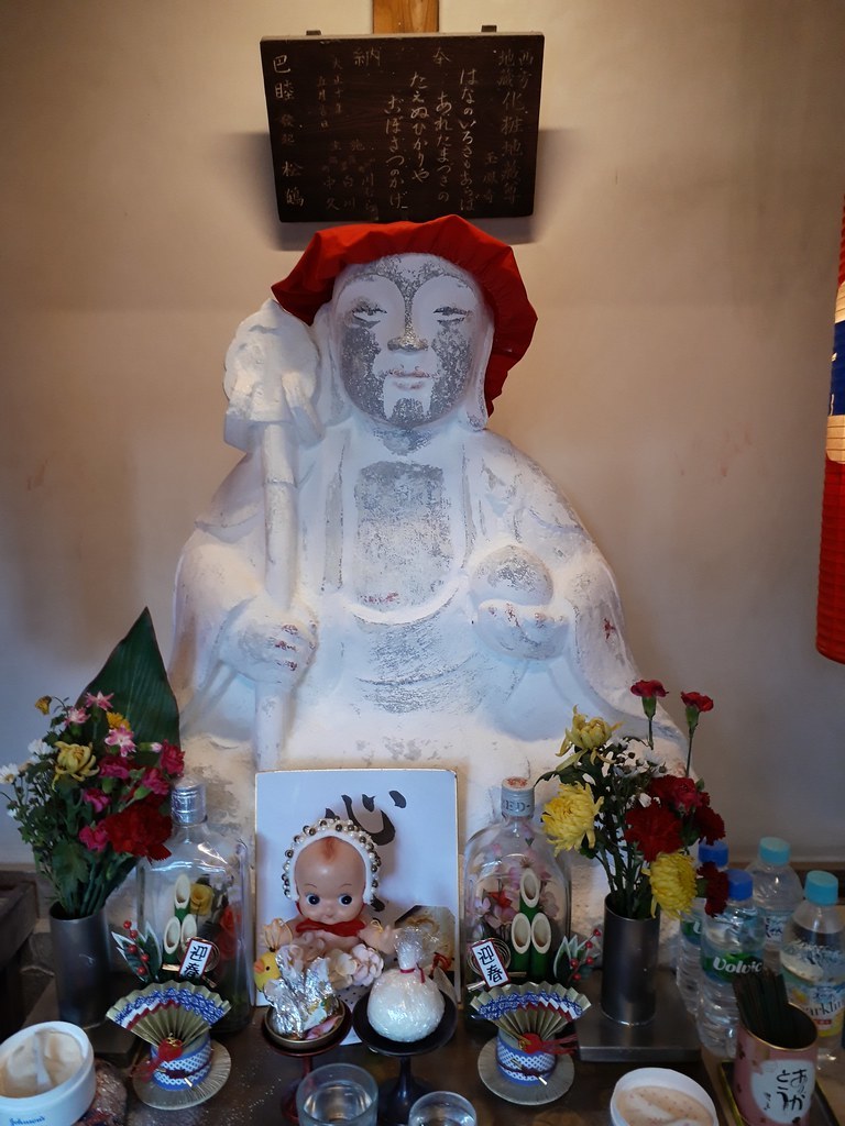 【伝承からオカルトまで】幽霊地蔵、お化け地蔵、歩く地蔵・・・【こわいものから巨大なものまで】_b0116271_14414967.jpg