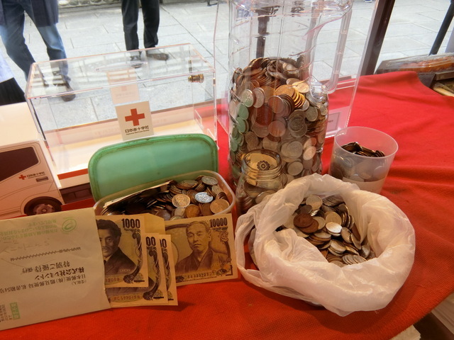 12月12日(土) 一円チャリティだんご NO-2_d0278912_22580216.jpg