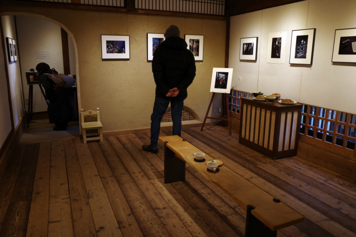 相田諒二写真展 コダクロームの時間 @新潟絵屋_c0082800_20171066.jpg