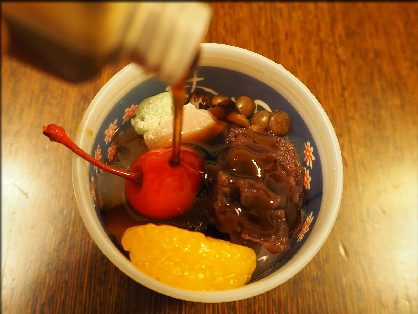 甘味処 初音のあんみつをお持ち帰り 人形町 人形町からごちそうさま 甘味処 初音のあんみつをお持ち帰り 人形町 人形町からごちそうさま