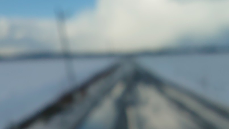 雪が降ったら、田んぼの道路は危険！_b0237229_18351348.jpg