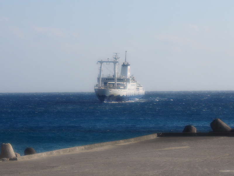 【Photo日記】White & Blue　～ 神津島の海と空_b0008655_13422018.jpg