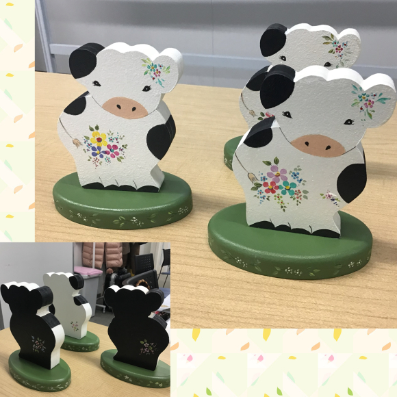 【ヨーロピアンフラワーペインティング】生徒さんの作品です♪_c0357605_16284142.jpeg