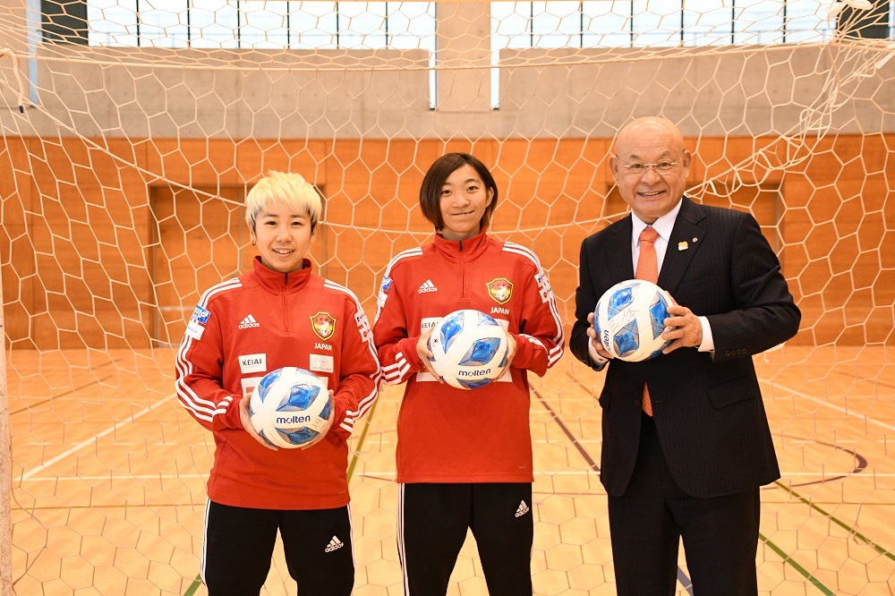 デフレサッカー_d0130714_22181791.jpg
