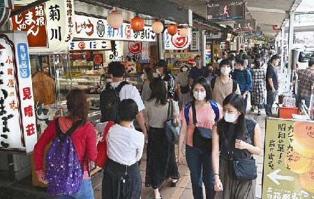 緊急事態宣言の政局へ - GoToトラベルは誰が利用していたのか_c0315619_14122576.png