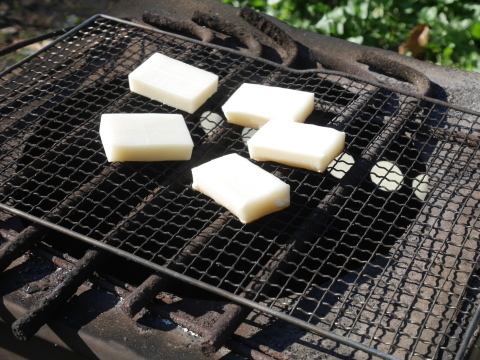 お昼はもつ煮込みと餅、それに焼き芋12・17六国見山手入れ（下）_c0014967_17531749.jpg
