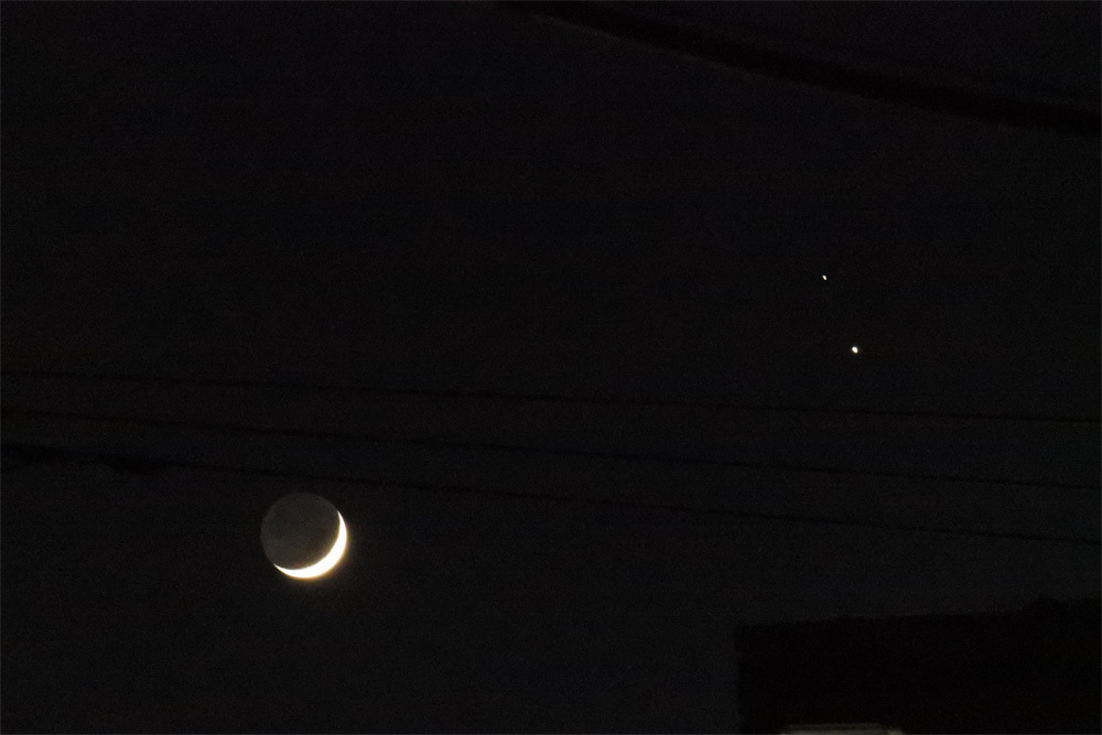 月、木星、土星のランデブー(2020年12月17日、月齢2.7)_c0350853_13193510.jpg
