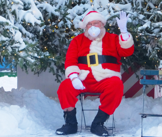 サンタさんにはコロナの免疫ある?! Santa\'s Corner at Bryant Park 2020_b0007805_04241228.jpg
