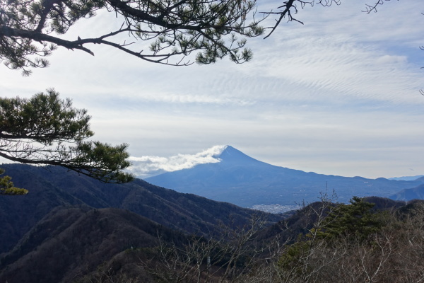 秀麗富嶽十二景　滝子山、本社ヶ丸＆清八山。_a0138134_18493139.jpeg