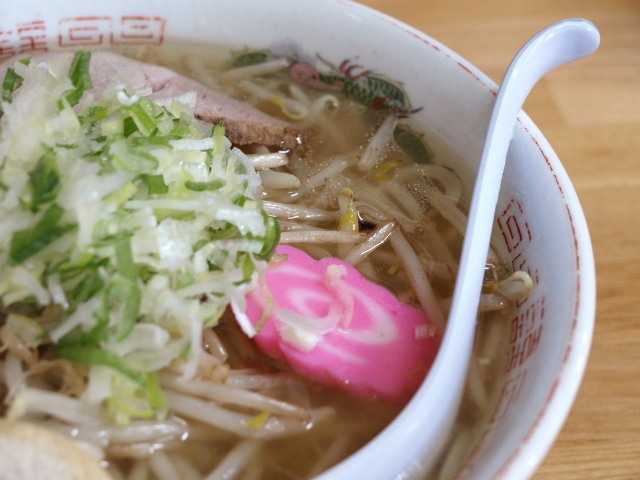 苫小牧ラーメン 味の五十番 その6 (塩もやしこってりラーメン)_d0153062_20061802.jpg