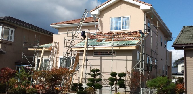今の建築現場で瓦の工事があるのですが、_a0399593_20223884.jpg