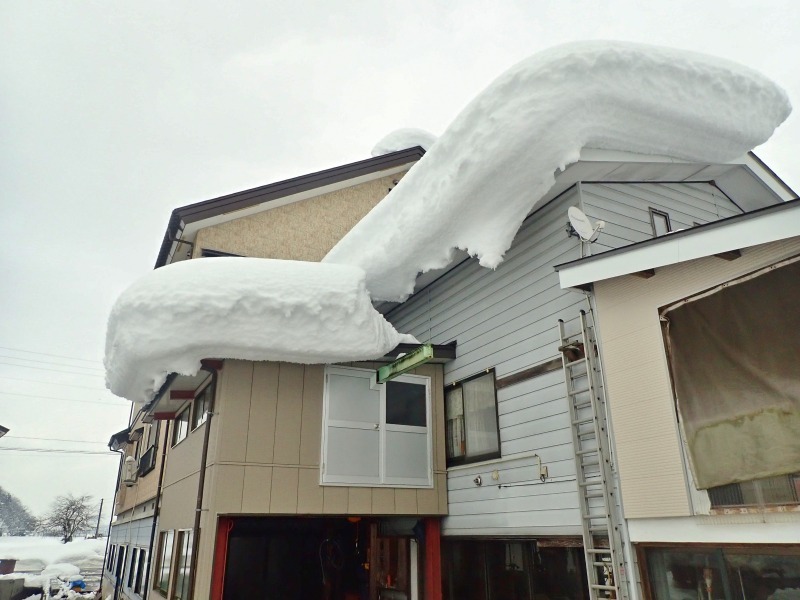 融雪には自然流水を活用します!_c0336902_21283832.jpg