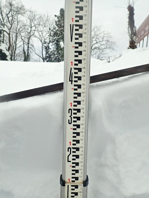 融雪には自然流水を活用します!_c0336902_21284531.jpg