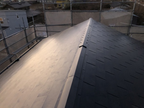 甲斐市 ブラックの屋根 其のニ_b0242734_22095623.jpeg