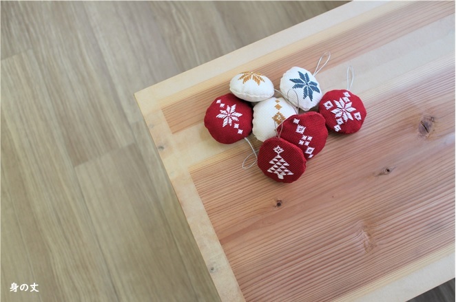今年の材料は今年の内に ~こぎん刺しで作り納め~_e0343145_22475680.jpg